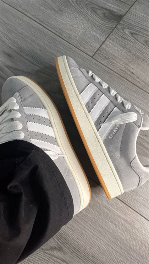 hoe krijg je adidas campus schoon